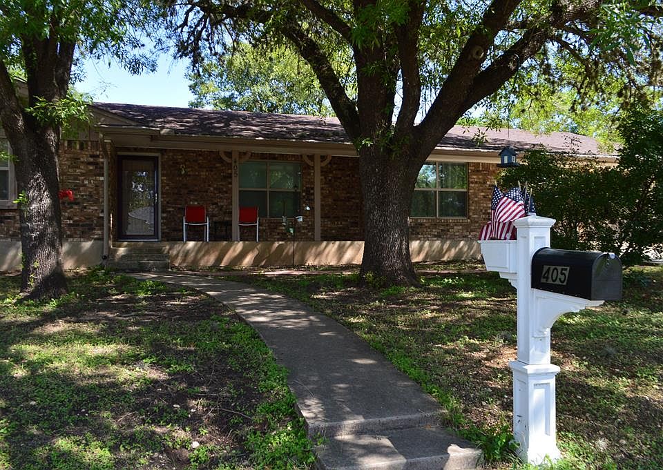 1st image of 405 Manor Dr