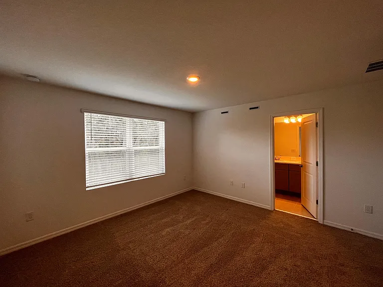3585 Anibal St — Photo 15