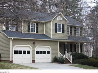 3006 Bannock Ln, Greensboro, NC 27410