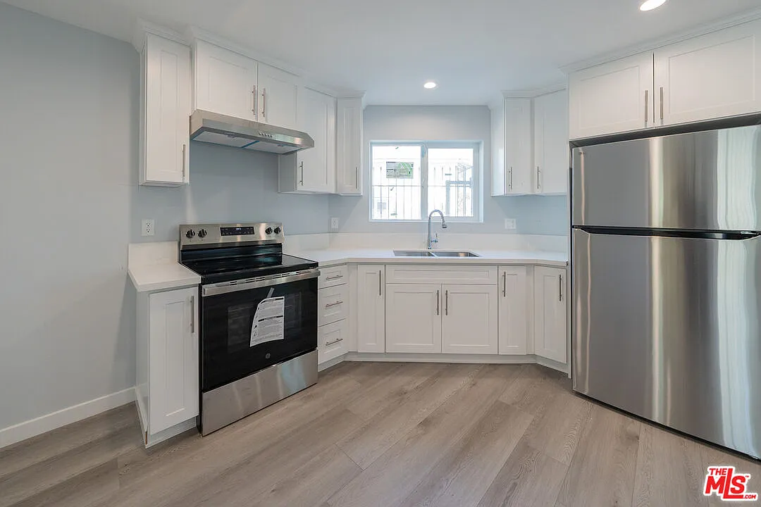 2 bed, 2.0 bath, $3,000 — Photo 4