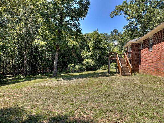 3rd image of 2700 Watermark Dr