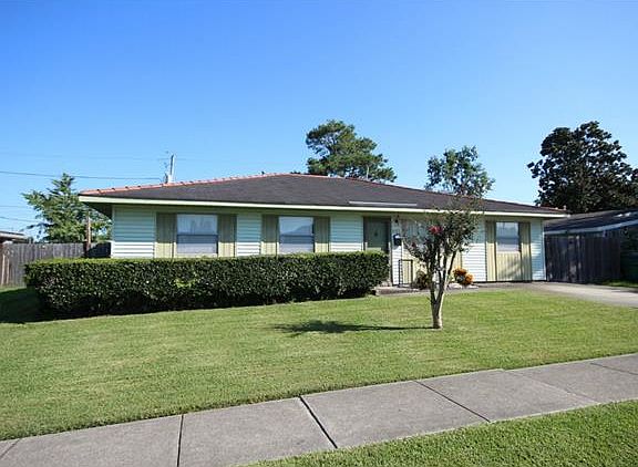 2nd image of 2105 Dupont Dr