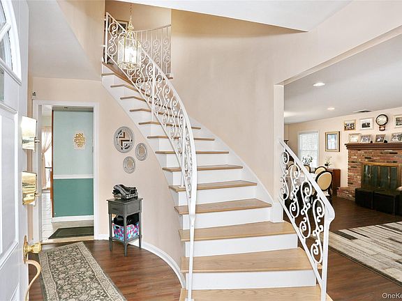 3rd image of 277 Saddle River Road