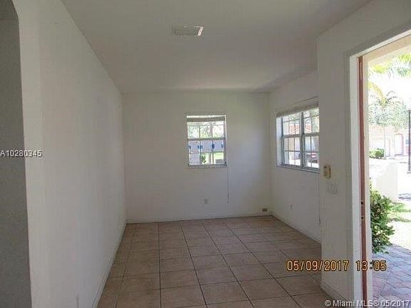 4th image of 473 NE 21st Ter #0