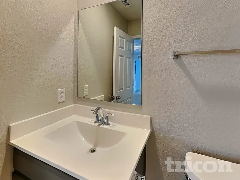 10355 Dunlap — Photo 18