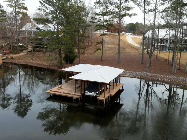 5 Lake Pointe Cir, Scottsboro, AL 35769