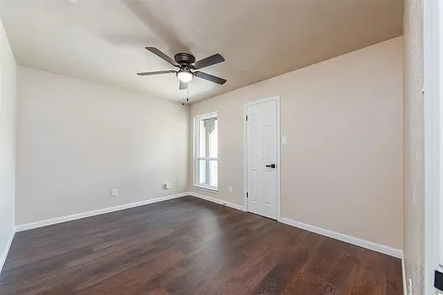 2800 Wildplum Dr — Photo 17
