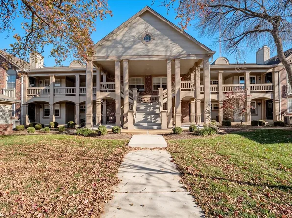 5360 N Kenrick Parke Dr, Saint Louis, MO 63119