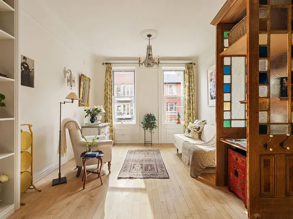 633 E 11th St APT 12A, New York, NY 10009