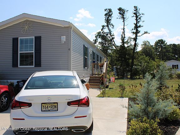 4th image of 6 Otter Pl