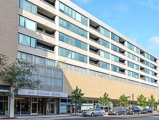 1st image of 900 Chicago Ave Unit 609
