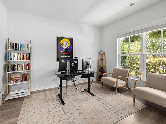 5th image of 2025 Lanneau Ln
