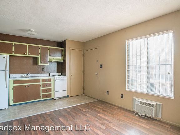 5th image of 436 Utah St NE APT 5