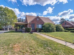 42 Longvue Cir, Ambridge, PA 15003