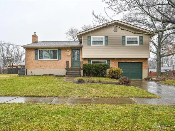 9015 Cherry Blossom Ln, Cincinnati, OH 45231