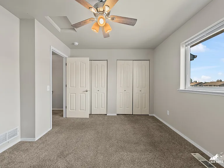 9841 Grange Dr — Photo 18