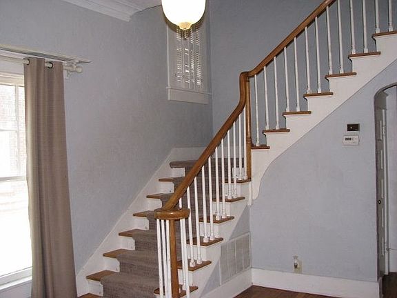2nd image of 400 N B St