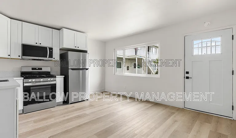 112 Laurel Ave — Photo 1