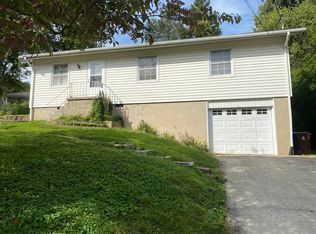 444 Robertsville Rd, Oak Ridge, TN 37830