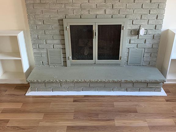 5th image of 4910 Woodland Ave