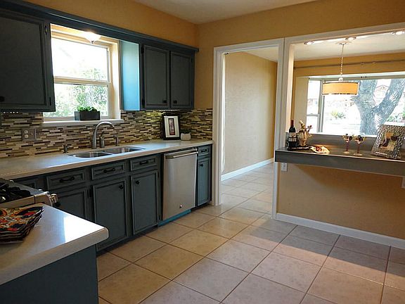 5th image of 4322 Colombia Dr