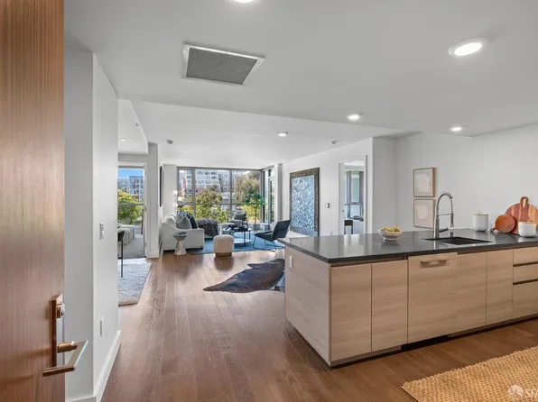 718 Long Bridge St APT 215, San Francisco, CA 94158