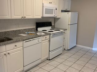 396 Langley Rd #2MM, Newton Center, MA 02459