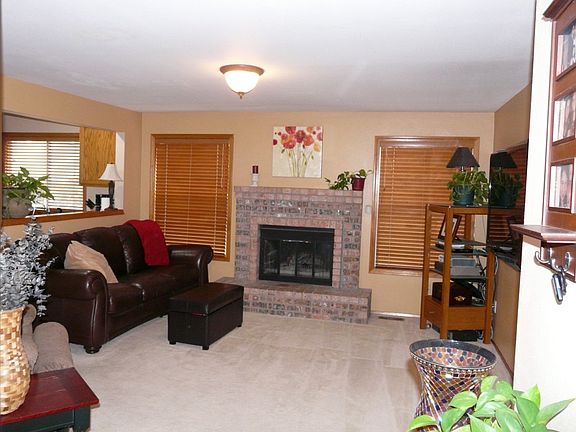 5th image of 11715 Meridian Pl SE