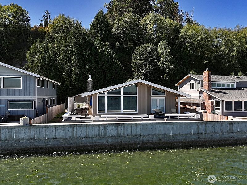 2nd image of 3761 Bells Lane