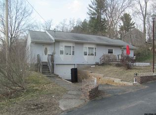 4 Bonner Ave, Nassau, NY 12123