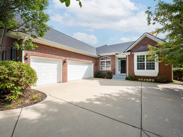 15382 Mission Hills Dr, Carmel, IN 46033