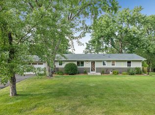 1400 99th St E, Bloomington, MN 55425