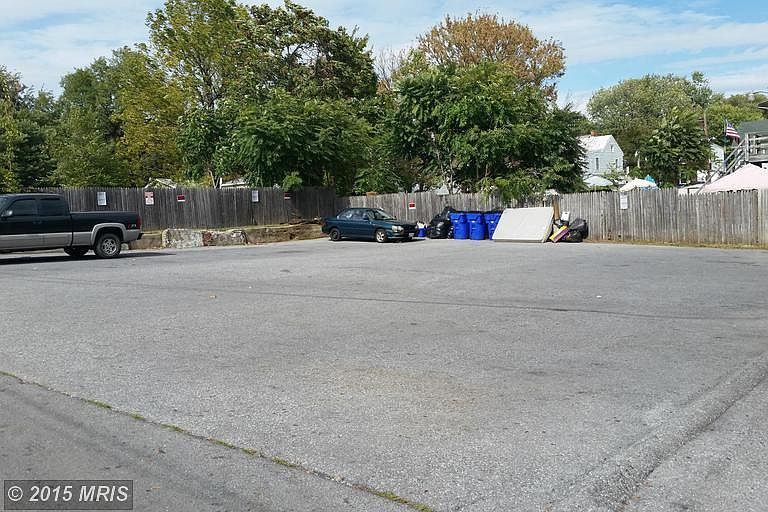 2nd image of 229 Jonathan St APT 301