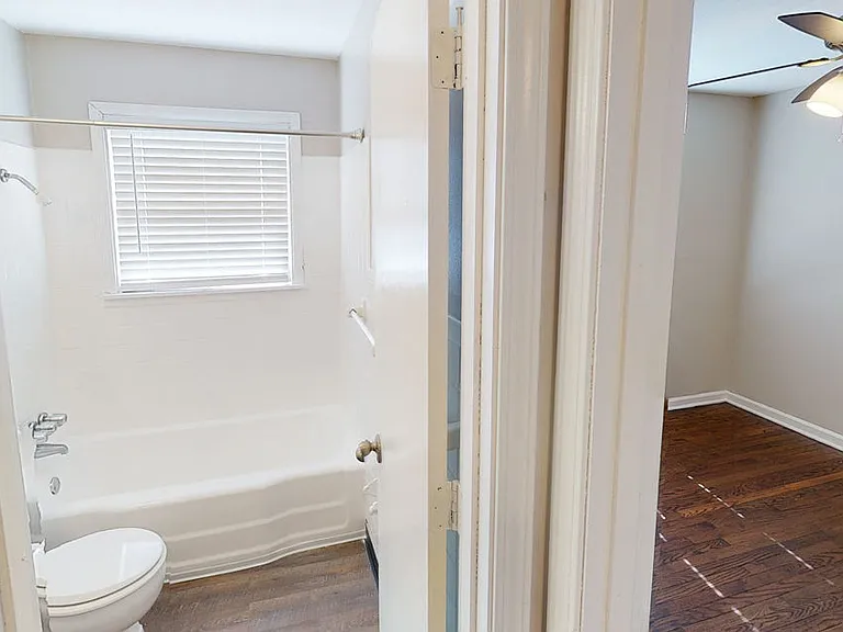 Lakeview Residences — Photo 4