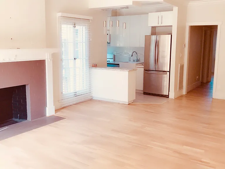 860 N Marengo Ave #1 — Photo 5