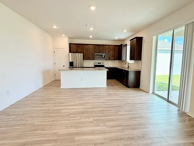 9544 Sandy Bluffs Cir — Photo 6