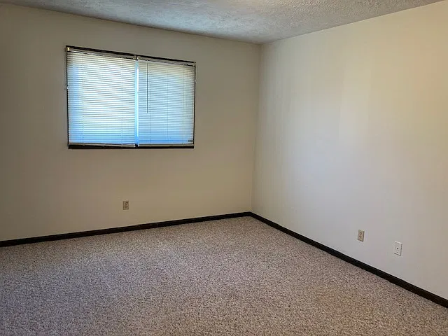 1802 W 38th St - Unit 10 — Photo 4