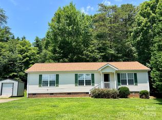 1031 Daniel Dr, Stanley, NC 28164