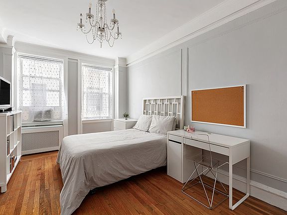 4th image of 241 W 97th St APT 6L