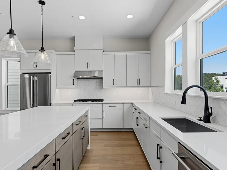 2054 Prudential Dr — Photo 13