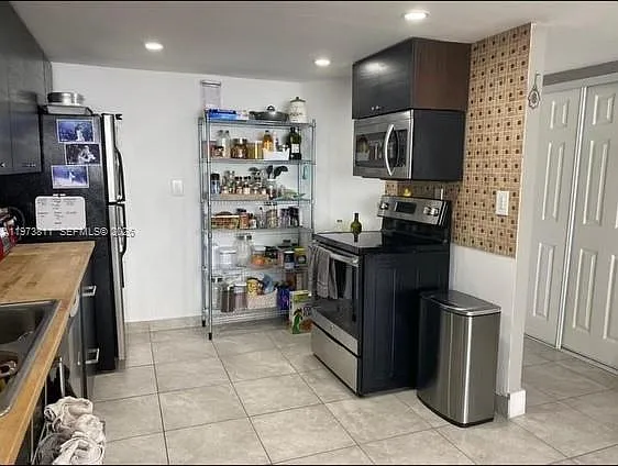 1301 NE Miami Gardens Dr #1111W — Photo 5