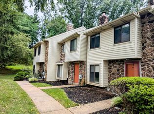 45 Flintlock Ln, Chesterbrook, PA 19087