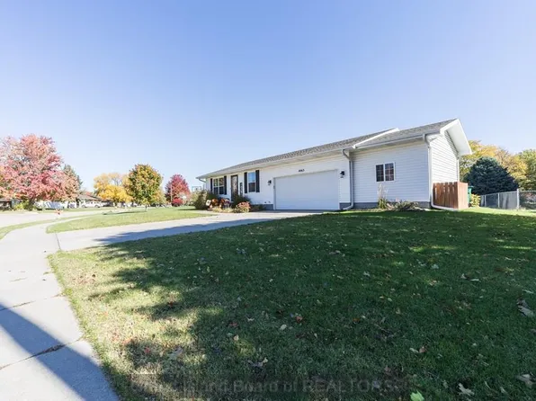 4063 Palace Dr, Grand Island, NE 68803