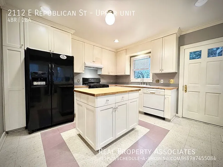 2112 E Republican St #UPPER — Photo 23
