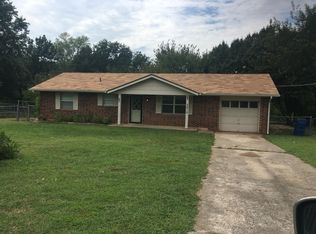 2615 Maple Dr, Harrah, OK 73045
