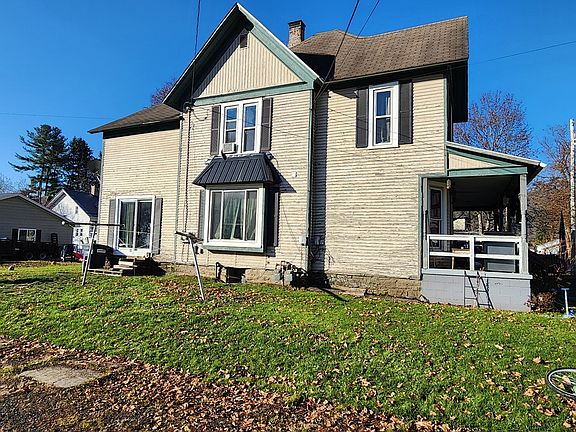 3rd image of 414 Dwight St