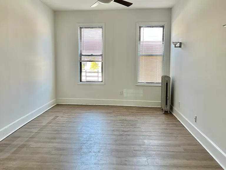 214 Hillside Ave — Photo 9