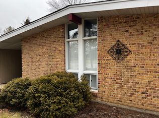 1625 Beecher Ave, Wheaton, IL 60187