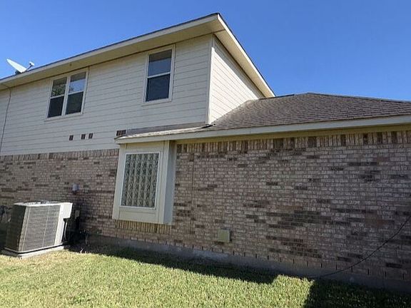 2nd image of 14308 Rocky Briar Ln
