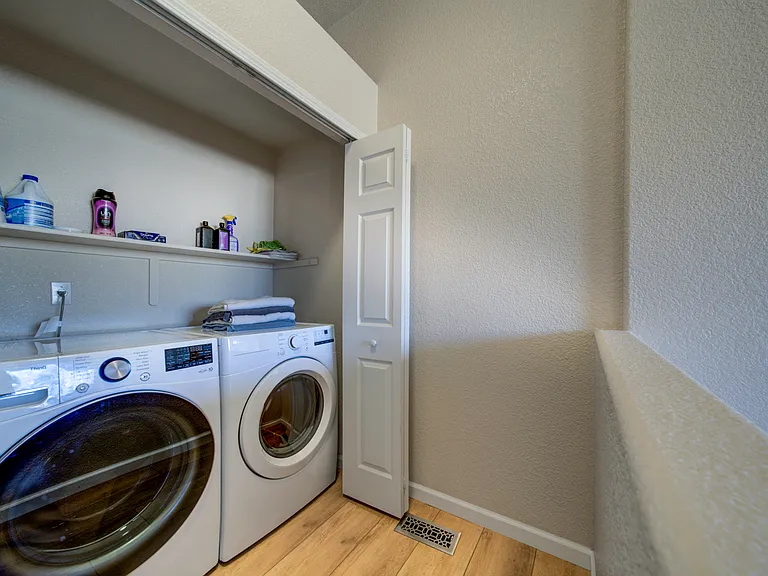 5853 University Village Vw — Photo 18